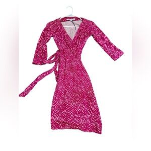 Diane Von Furstenberg Pink And White Silk Knit New Julian Two Wrap Dress Size 2